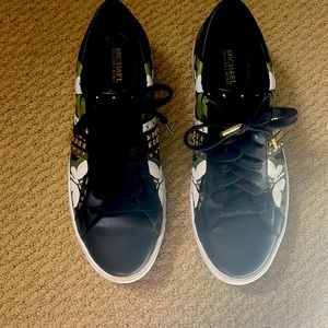 Michael Kors sneakers 7.5